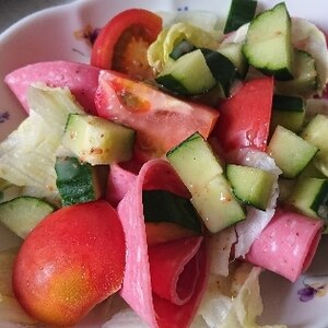 ハムと野菜サラダ